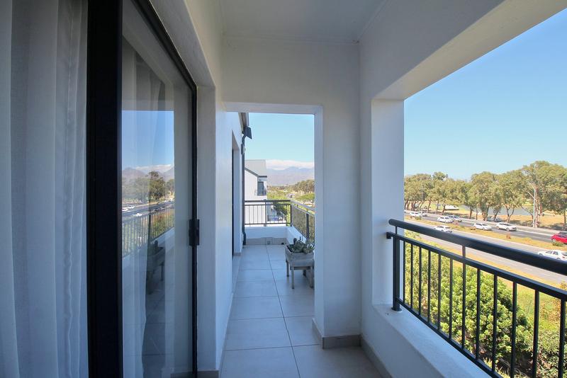To Let 2 Bedroom Property for Rent in De Velde Western Cape
